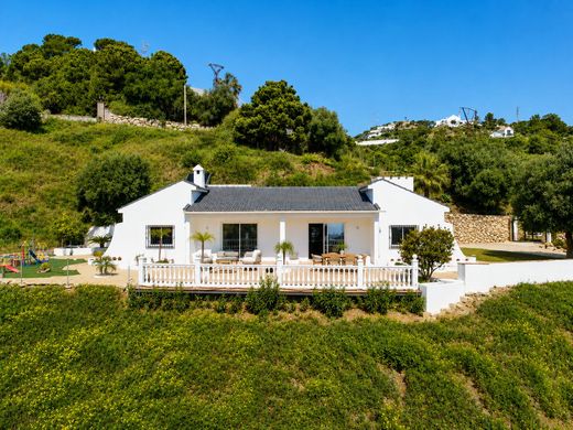 Rural or Farmhouse in Estepona, Malaga