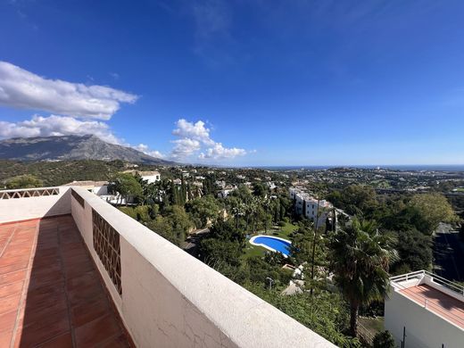 Detached House in La Quinta, Malaga