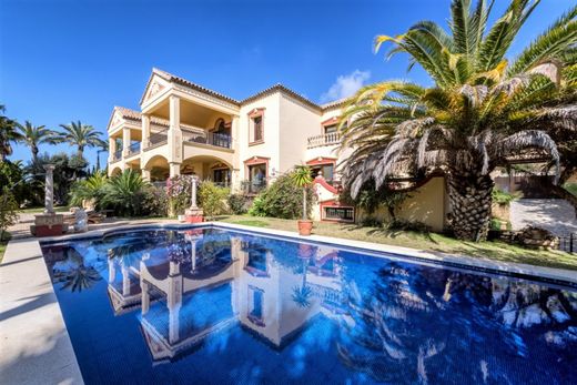 Einfamilienhaus in Sierra Blanca, Málaga
