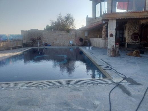 Villa Plurifamiliare a Páchna, Limassol District