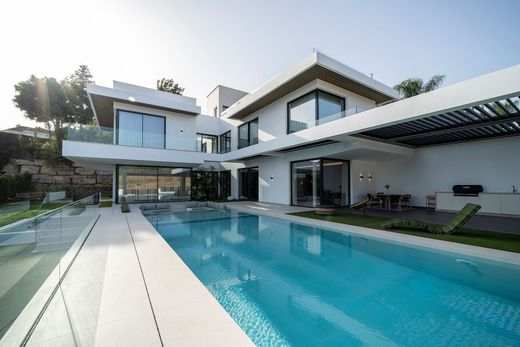 Casa en El Paraíso, Málaga