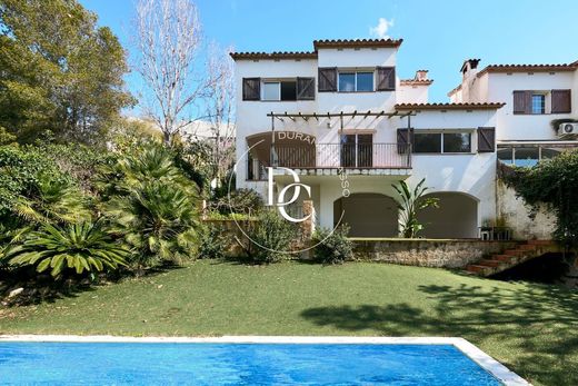 Villa in Sant Pere de Ribes, Province of Barcelona