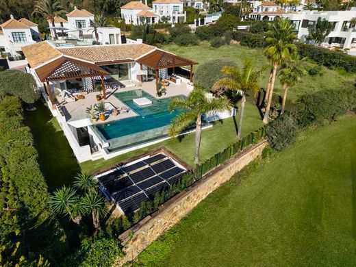 Detached House in Nueva Andalucia, Malaga