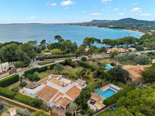 Stadthaus in Costa de los Pinos, Balearen Inseln