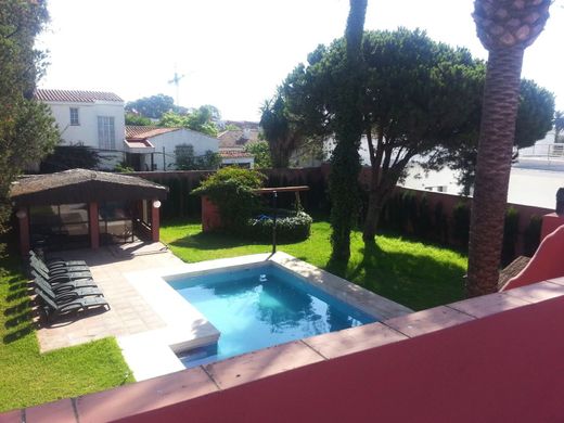 Detached House in San Roque, Cadiz