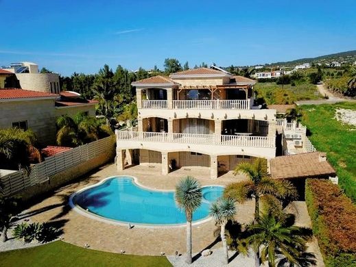 Detached House in Sea Caves, Paphos District