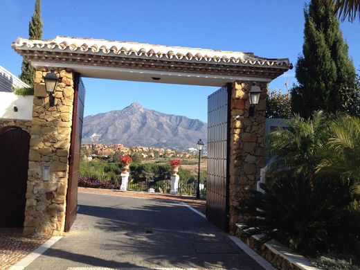 Townhouse in Nueva Andalucia, Malaga