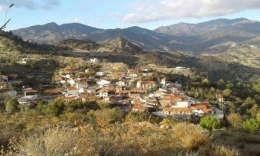 Terreno - Louvarás, Limassol District