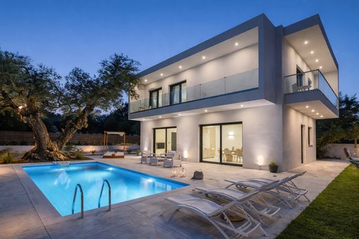 Detached House in Bel-Air, Malaga