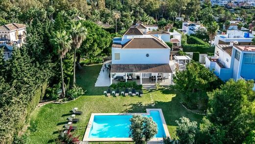 Casa Independente - Nueva Andalucia, Málaga