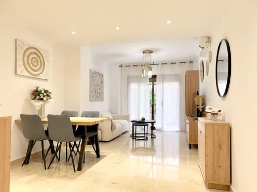 Apartment / Etagenwohnung in The Golden Mile, Málaga
