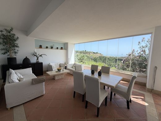 Mehrfamilienhaus in Marbella, Málaga