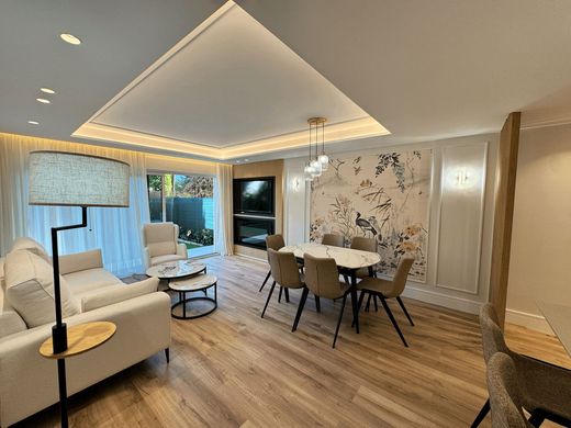 Apartment / Etagenwohnung in San Pedro de Alcántara, Málaga