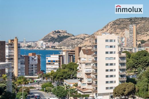 Alicante, アリカンテのアパートメント