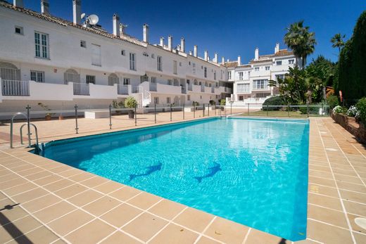 Townhouse in Puerto Banus, Malaga