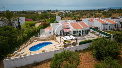 Βίλα σε Albufeira e Olhos de Água, Albufeira