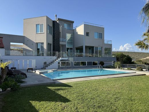 Detached House in Ágios Athanásios, Limassol District