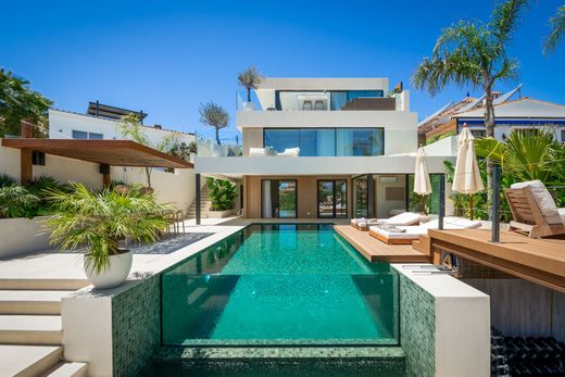 Detached House in Nueva Andalucia, Malaga