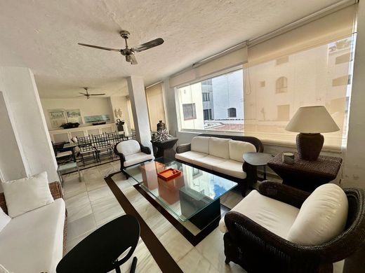 Διαμέρισμα σε Puerto Banús, Provincia de Málaga