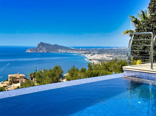 Villa for sale in Altea