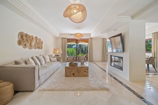 Villa Plurifamiliare a Puerto Banús, Málaga