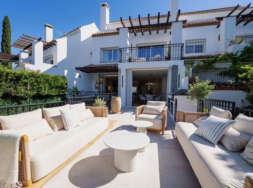 Townhouse in The Golden Mile, Malaga