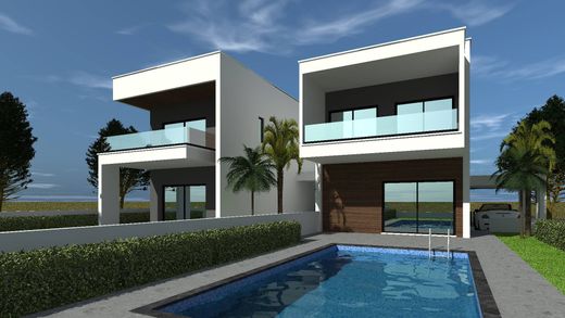 Villa Plurifamiliare a Ágios Athanásios, Limassol District