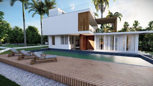 Luxury home in Ágios Athanásios, Limassol District