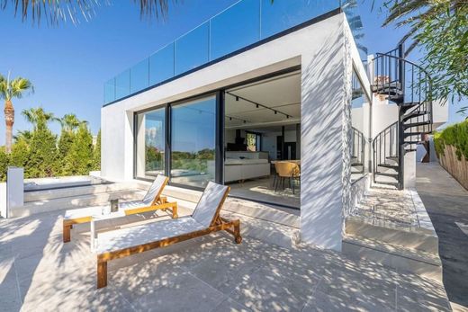 Einfamilienhaus in El Faro, Málaga