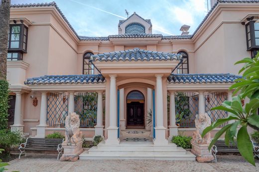 Detached House in Nueva Andalucia, Malaga
