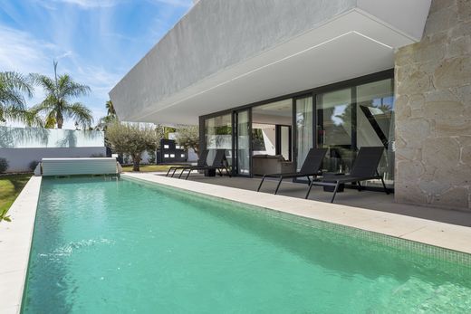 Vrijstaand huis in Nueva Andalucia, Provincia de Málaga