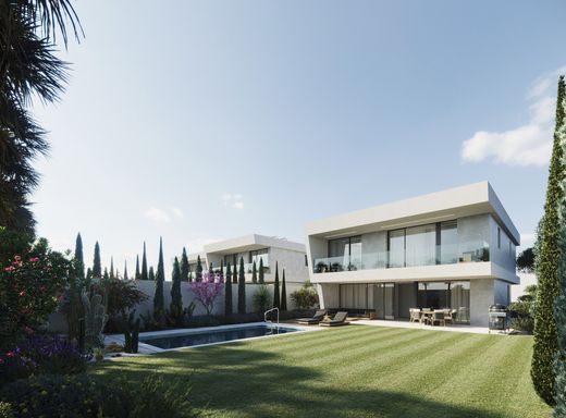 Detached House in San Pedro de Alcántara, Malaga
