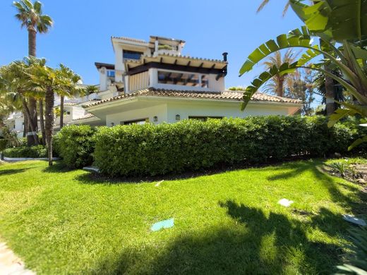 Apartment / Etagenwohnung in Elviria, Málaga