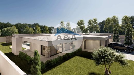 Stadswoning in Alcobaça, Distrito de Leiria