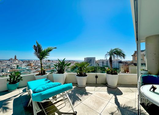 Penthouse in Estepona, Malaga