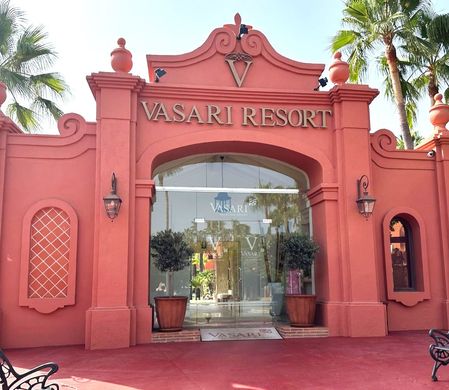 Apartment / Etagenwohnung in Puerto Banús, Málaga