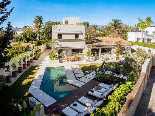 Detached House in San Pedro de Alcántara, Malaga