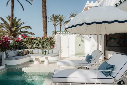 Semidetached House in The Golden Mile, Malaga