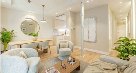 Apartment / Etagenwohnung in Madrid, Provinz Madrid