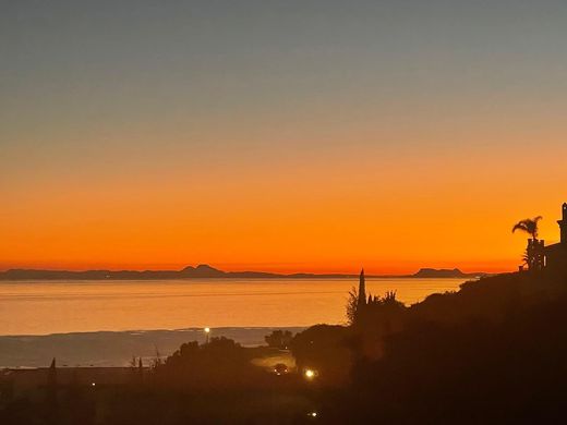 Penthouse in Los Monteros, Malaga