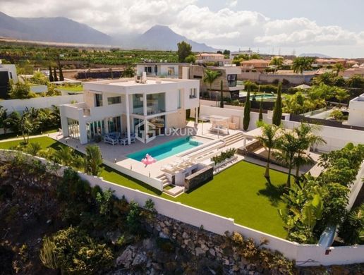 Luxury home in Adeje, Province of Santa Cruz de Tenerife