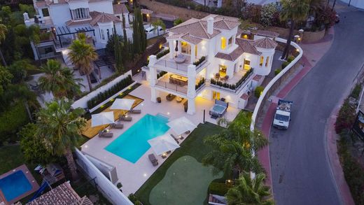 Detached House in Nueva Andalucia, Malaga