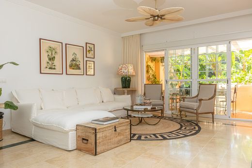 Semidetached House in The Golden Mile, Malaga