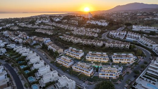 Twee-onder-een-kapwoning in El Paraíso, Provincia de Málaga