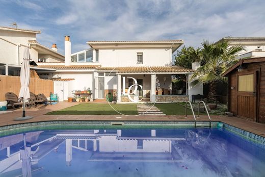 Villa in Sant Pere de Ribes, Province of Barcelona