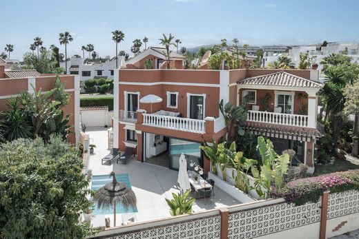 Villa Plurifamiliare a San Pedro de Alcántara, Málaga