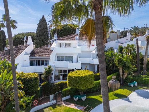 Townhouse in Sierra Blanca, Malaga