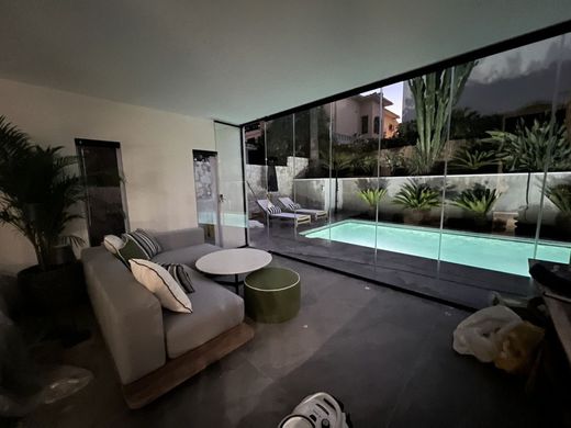 Μονοκατοικία σε Nueva Andalucia, Provincia de Málaga