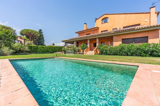 Townhouse in Mont-ras, Province of Girona