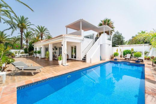 Detached House in Marbesa, Malaga